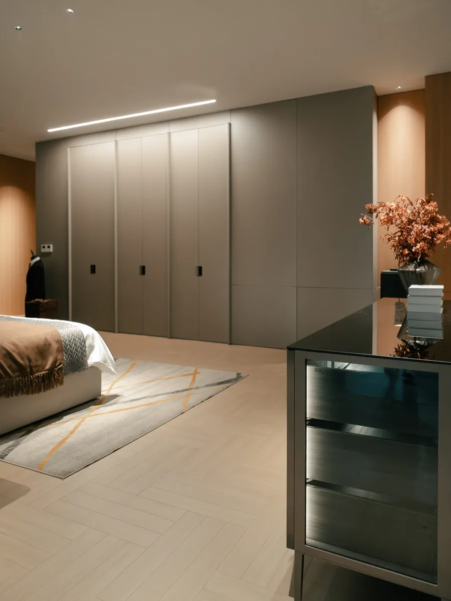 赫尔南 Hulland 上海旗舰展厅实拍 · 悬境·壁挂艺术